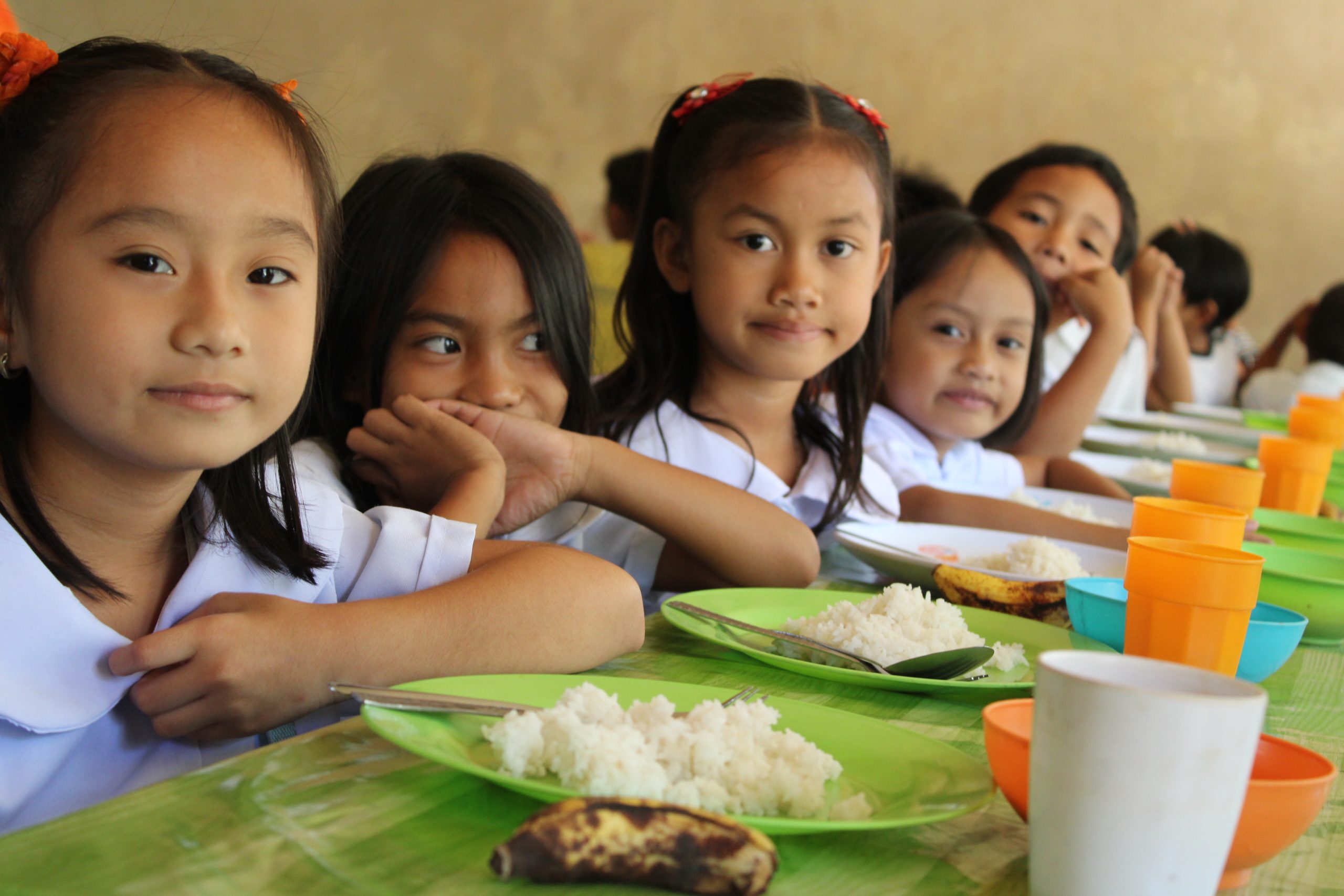 motivation to stay in school-Feeding-UFI-lafilgroup-Philippines