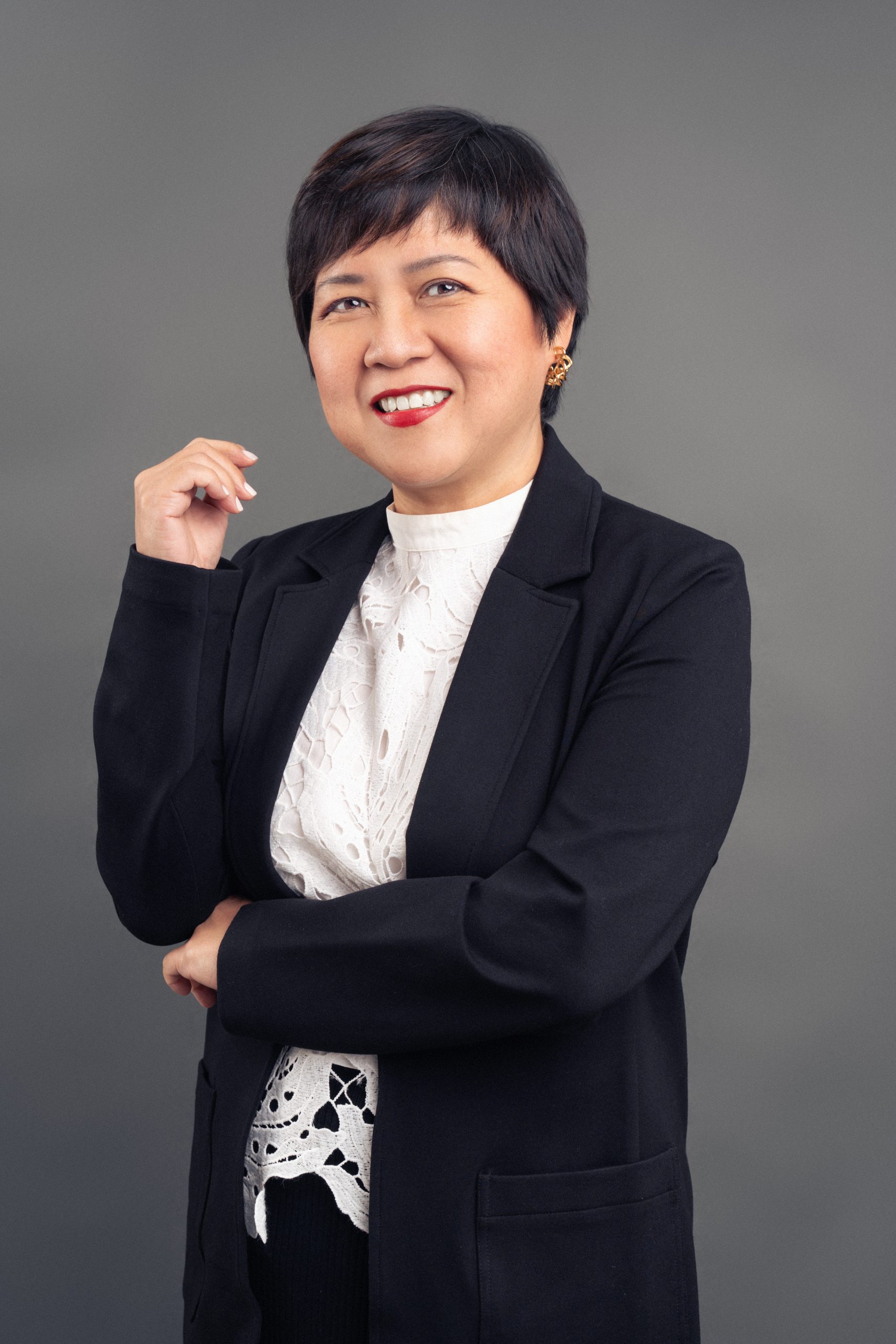 Jocelyn Uygongco, Vice-President